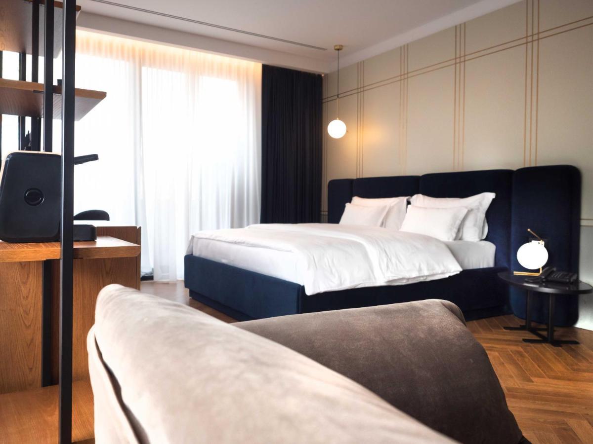Moncafe Boutique Hotel & Spa 地拉那 外观 照片