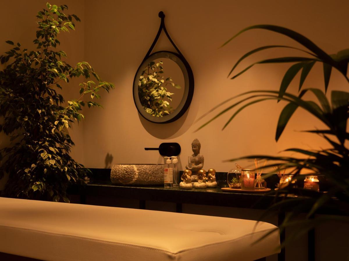 Moncafe Boutique Hotel & Spa 地拉那 外观 照片