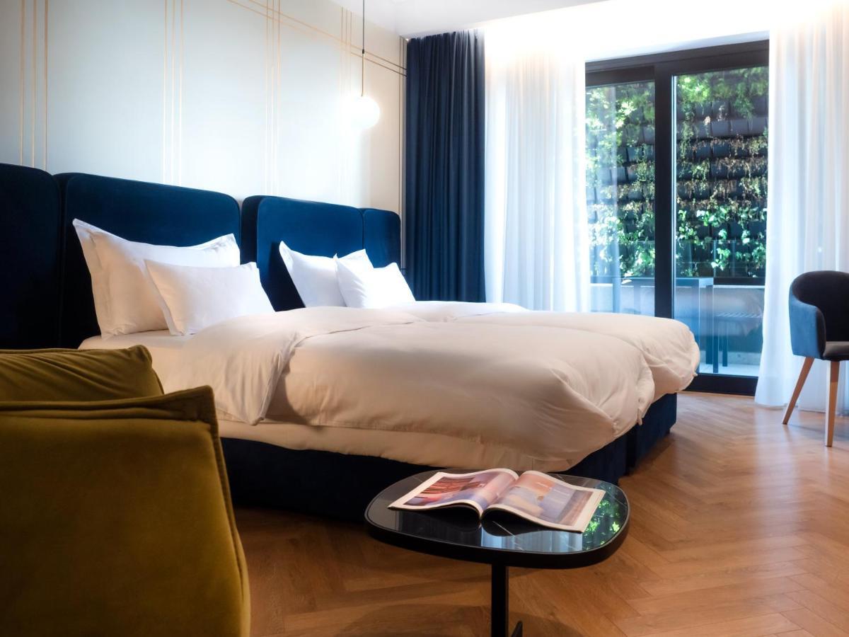 Moncafe Boutique Hotel & Spa 地拉那 外观 照片