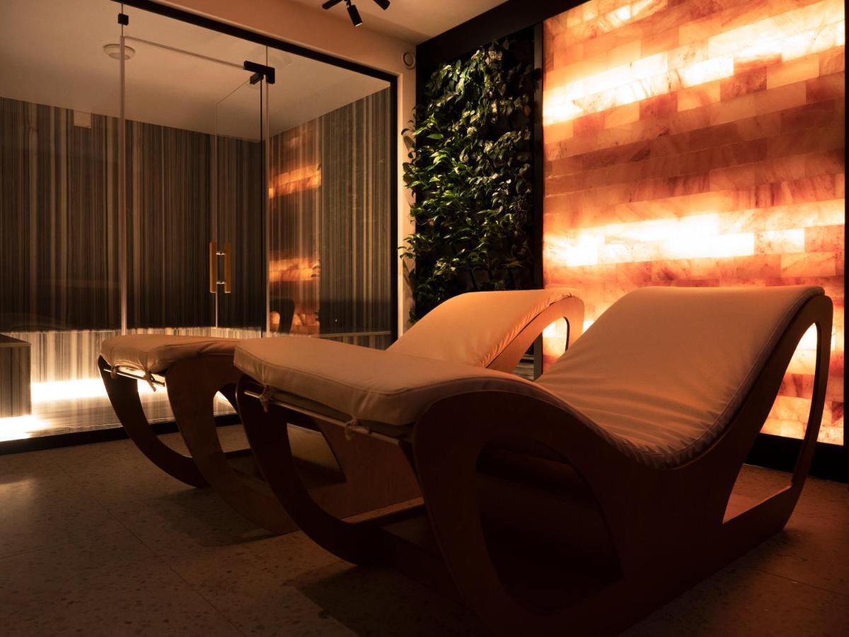 Moncafe Boutique Hotel & Spa 地拉那 外观 照片