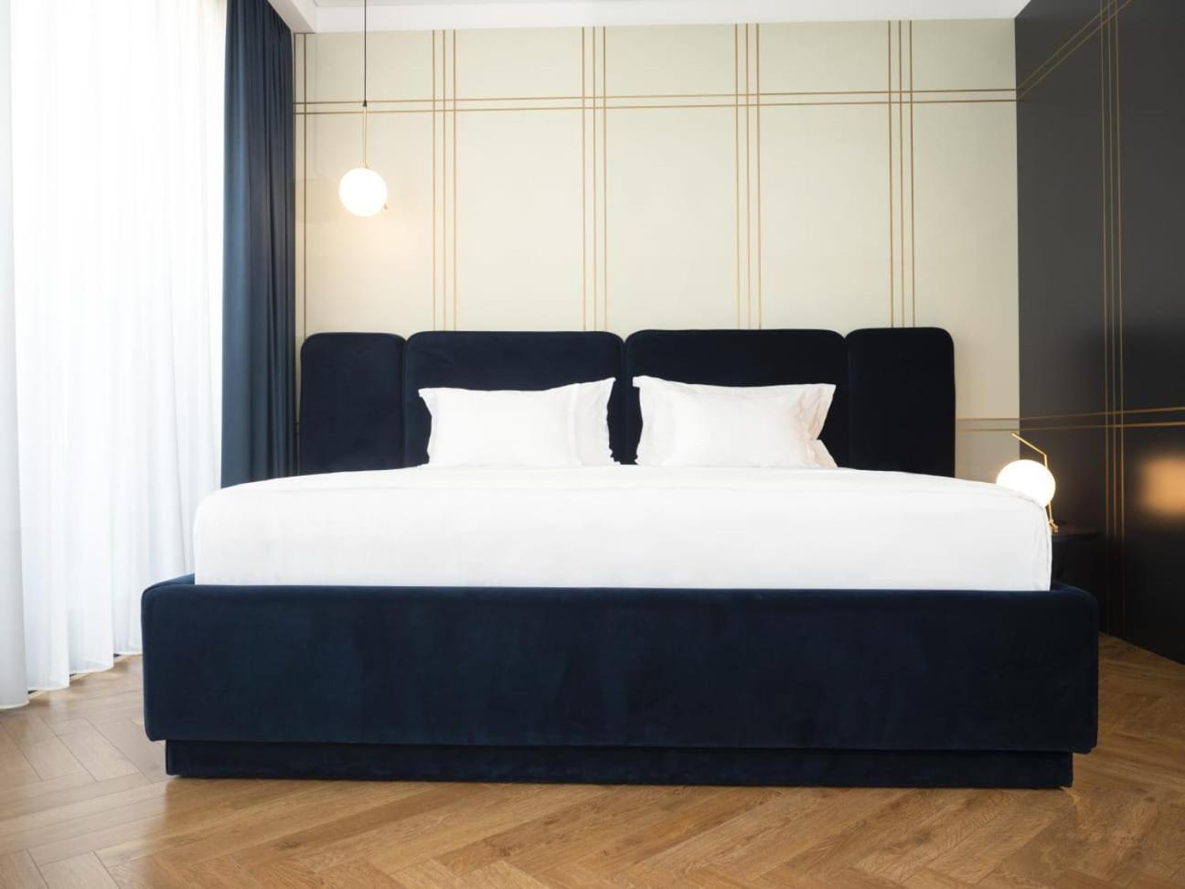 Moncafe Boutique Hotel & Spa 地拉那 外观 照片
