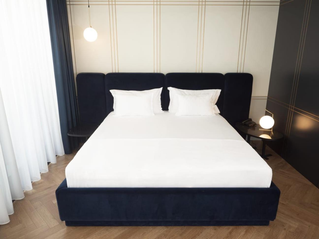 Moncafe Boutique Hotel & Spa 地拉那 外观 照片