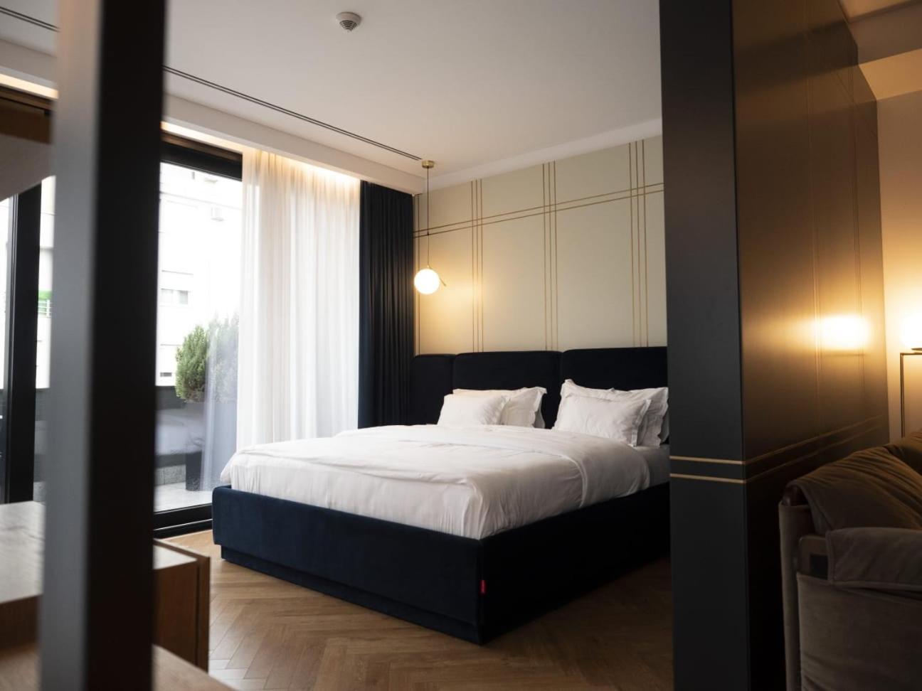 Moncafe Boutique Hotel & Spa 地拉那 外观 照片